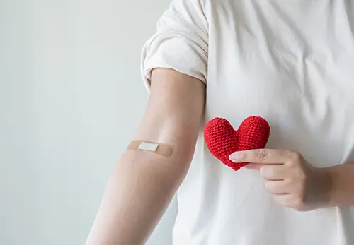 -reasons-why-you-should-give-blood-in-1685340565